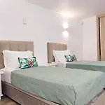 Villa Vtii & Vti 2 X Private With Pool And Garden