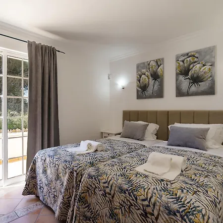 Vtii & Vti 2 X Private With Pool And Garden * Αλμπουφέιρα