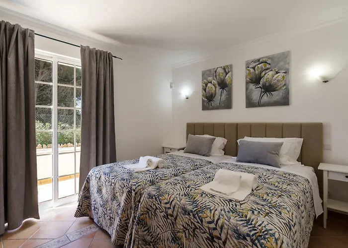 Vtii & Vti 2 X Private With Pool And Garden * Albufeira